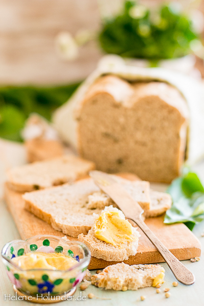 Brot mit Bärlauch und Koriander, vegan, Helene Holunder
